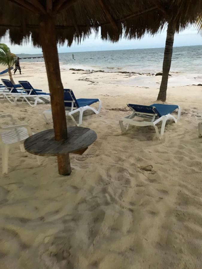 Front Private With Shared Bathroom Apartamento