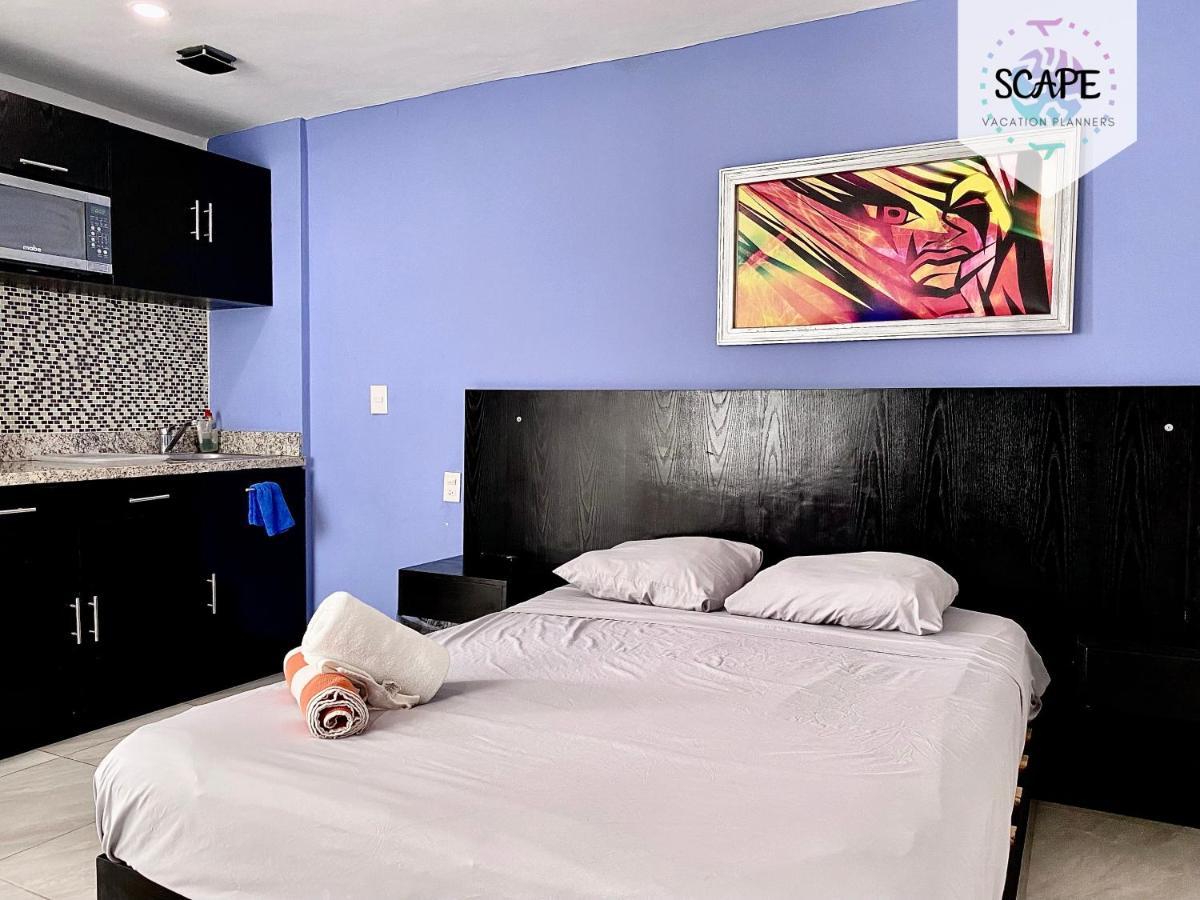 Calidos Y Amplios Estudios Con Alberca En El Centro De Apartamento