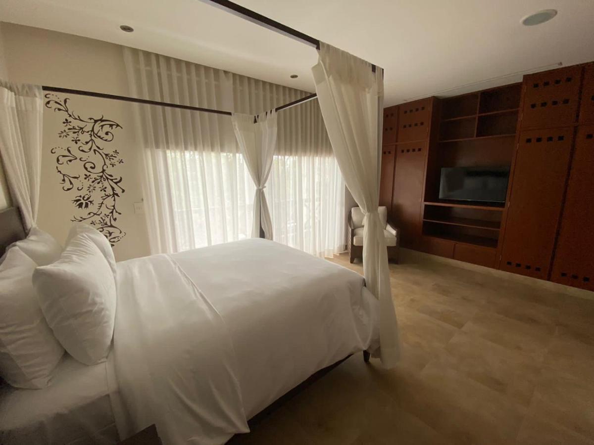 Luxury Beachfront Villa - Pez Volador - Hotel Zone Cancún