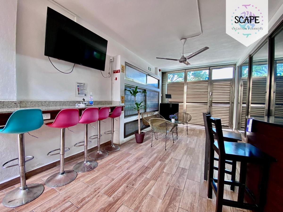 Apartamento Calidos Y Amplios Estudios Con Alberca En El Centro De *