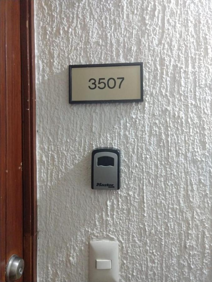 Solymar Studio #3507, Kilometro 18,7 Boulevard Kukulcan, Access To Cancun's Apartamento