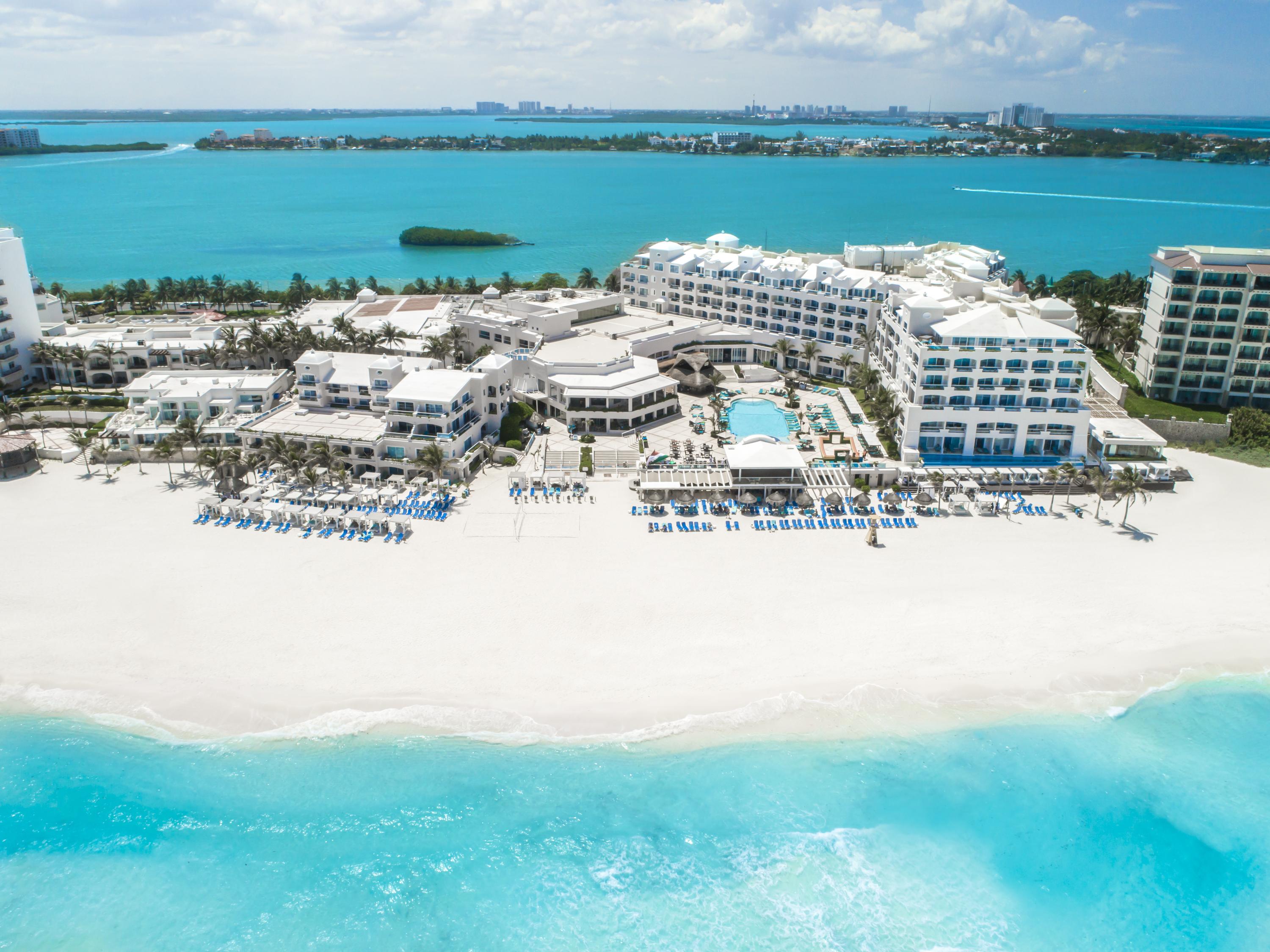 Wyndham Alltra Resort