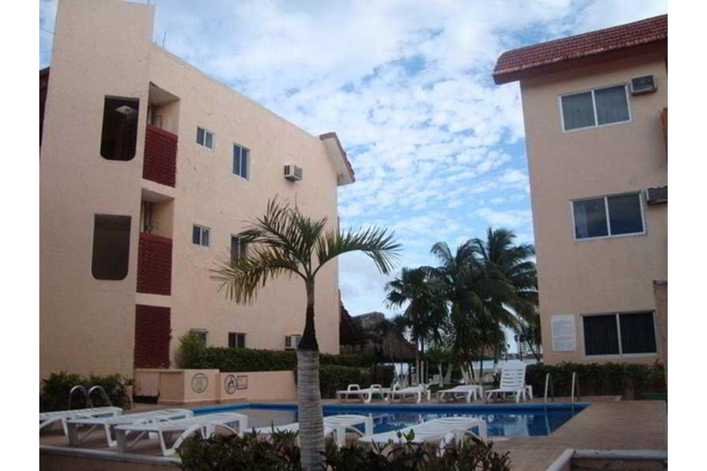Grand Royal Lagoon Hotel Cancún