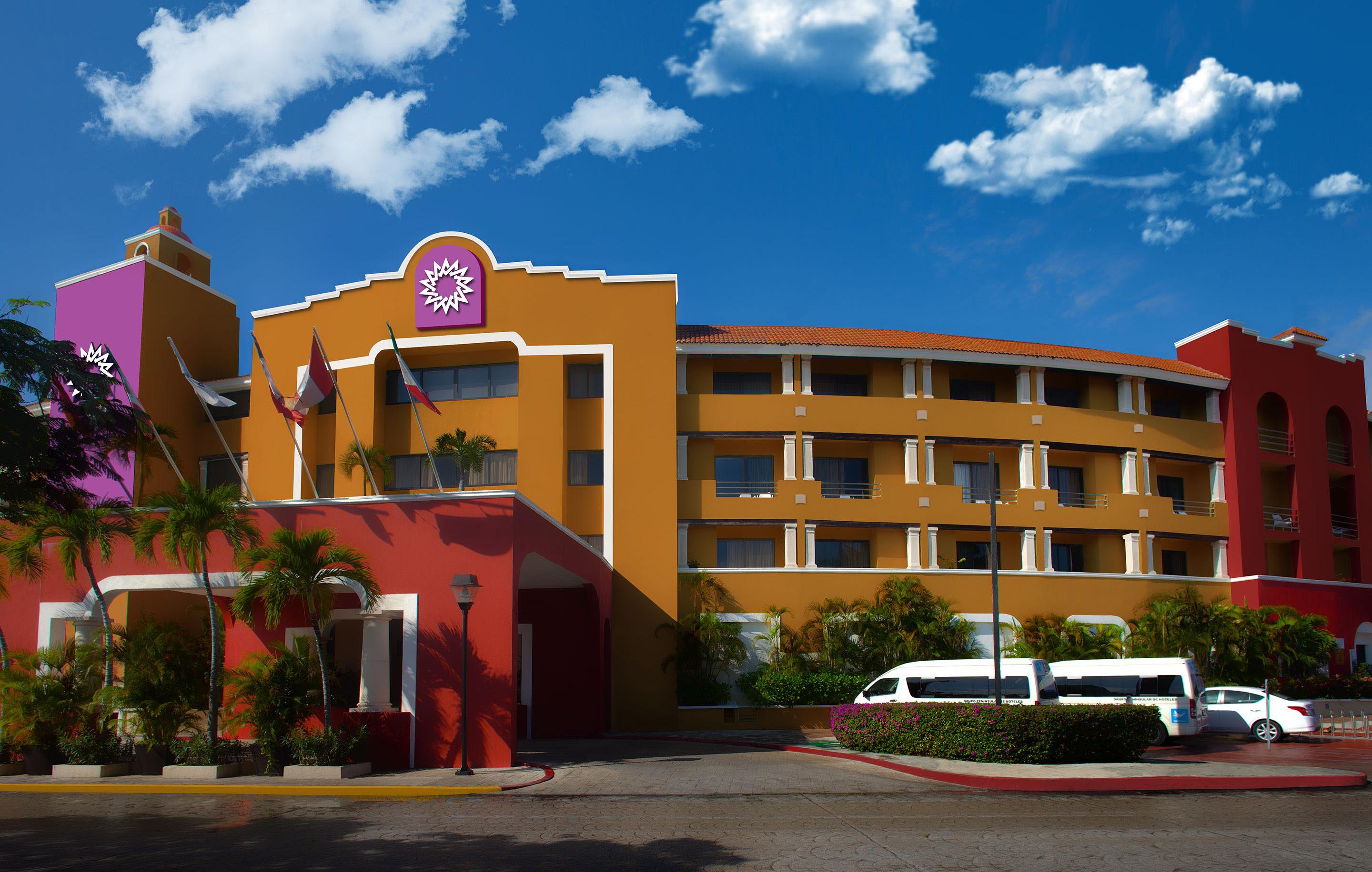 Adhara Hacienda