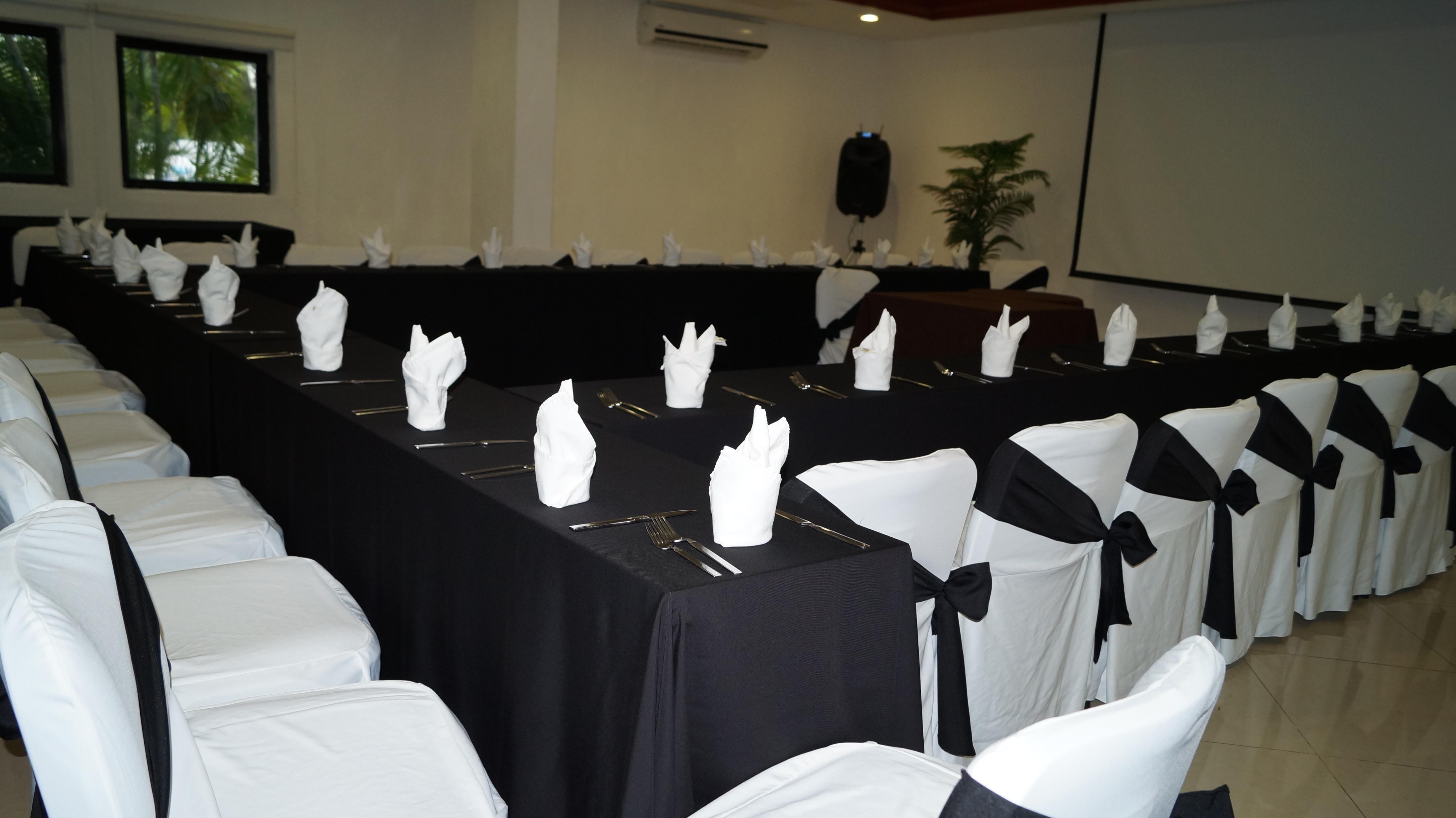 Adhara Hacienda 4*