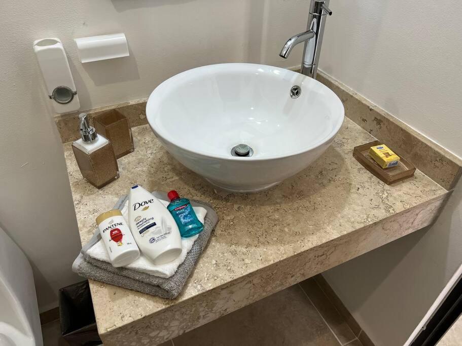 Apartamento лагуна. прохладная. с бассейном, 15 мин от моря