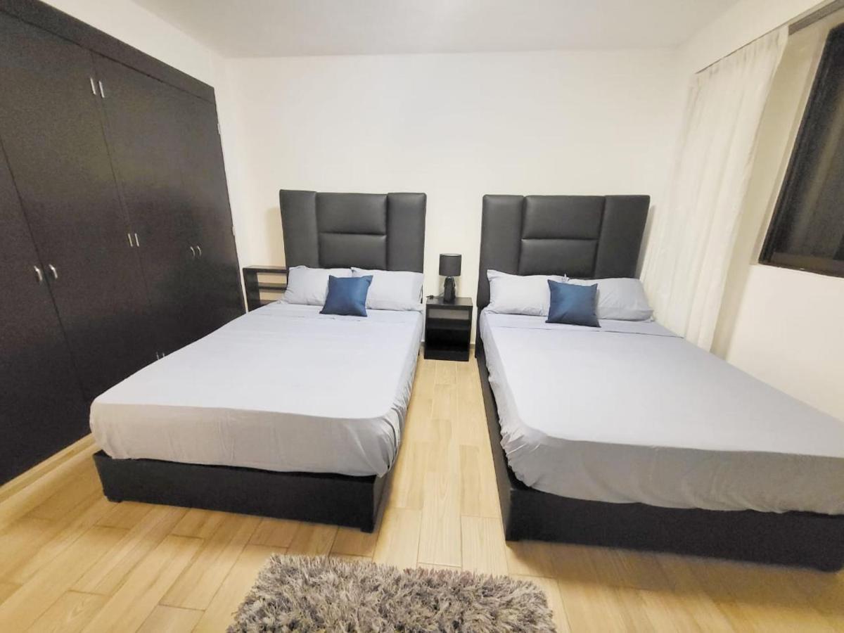 Departamento De 3 Y 3 Banos. Apartment