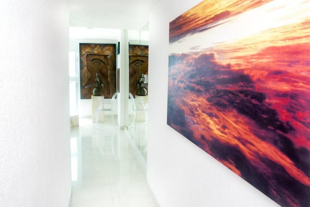 Estudio A Pie De Playa, Increibles Vistas, Amanecer, Atardecer, Balcon, Gym, Jacuzi, 1807 Apartamento *