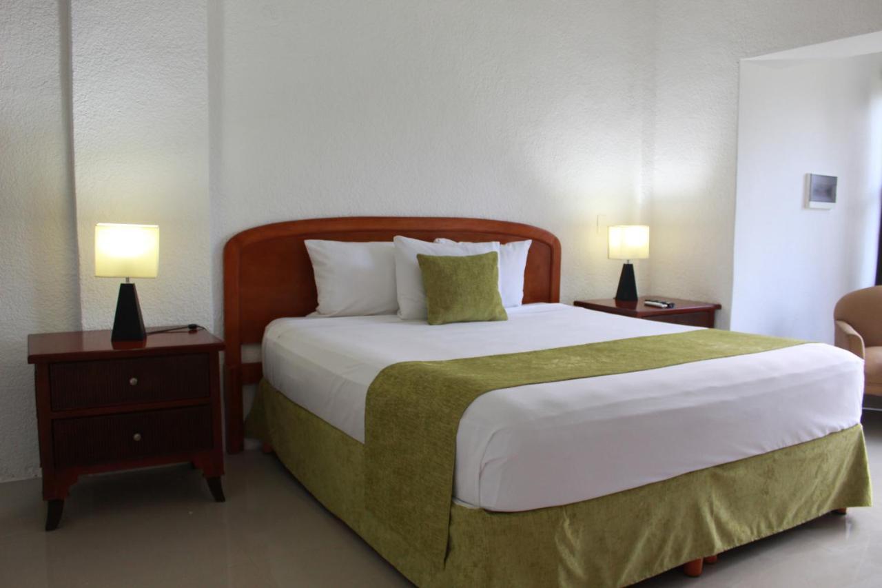16 3* Cancún