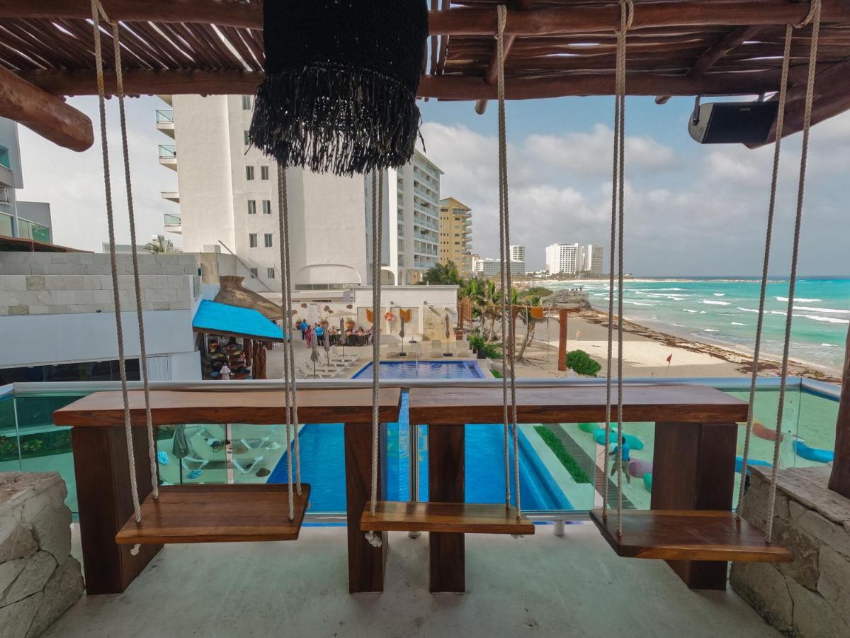 Ocean Front View * Cancun
