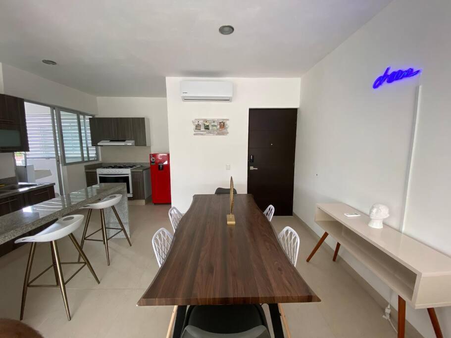 Casa De La Luz Cancun. Amazing With Stunning Pool In Front Of Mall *