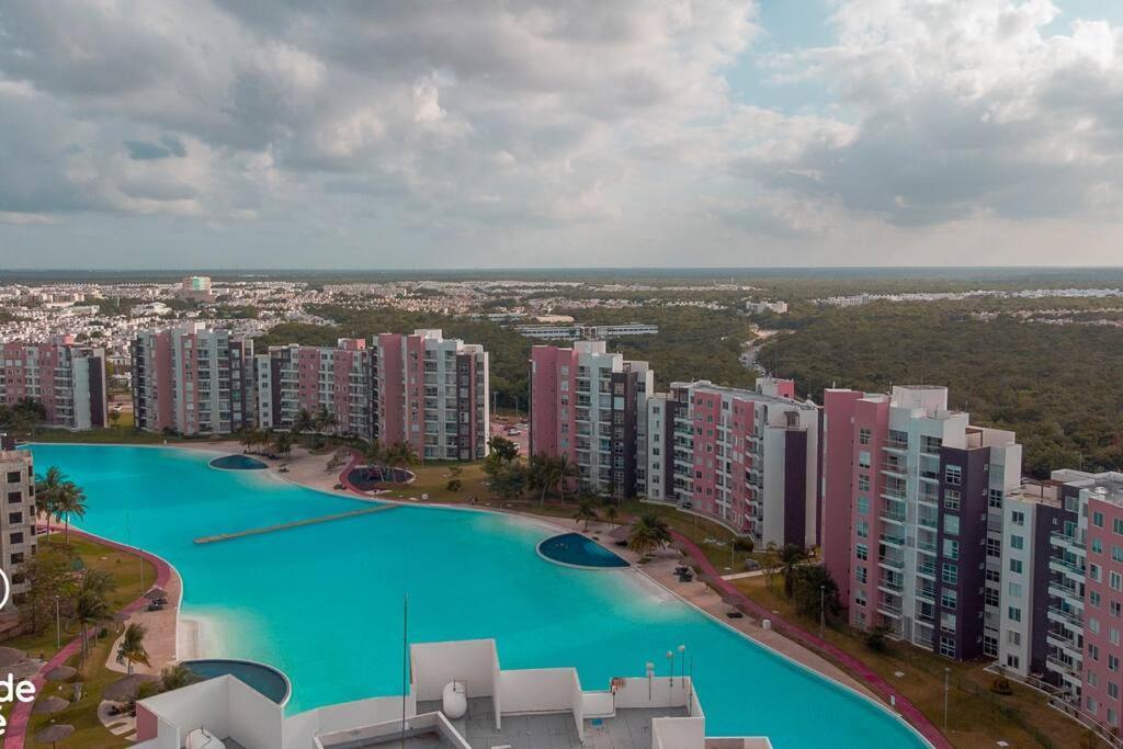 Dr02 Departamento Moderno Con Vista A La Laguna En Dream Lagoons