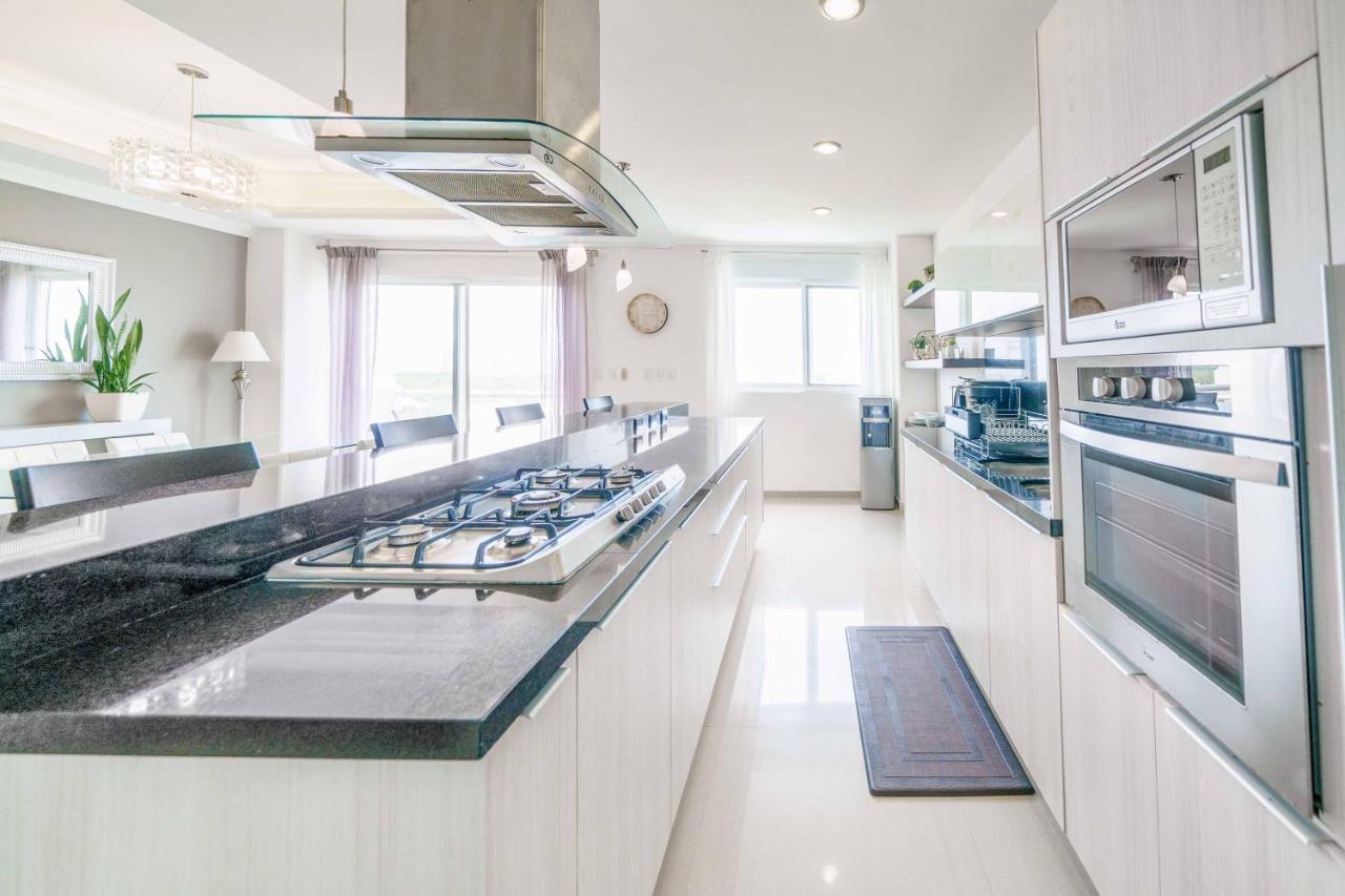 Three-bedroom - The Castle Iii *