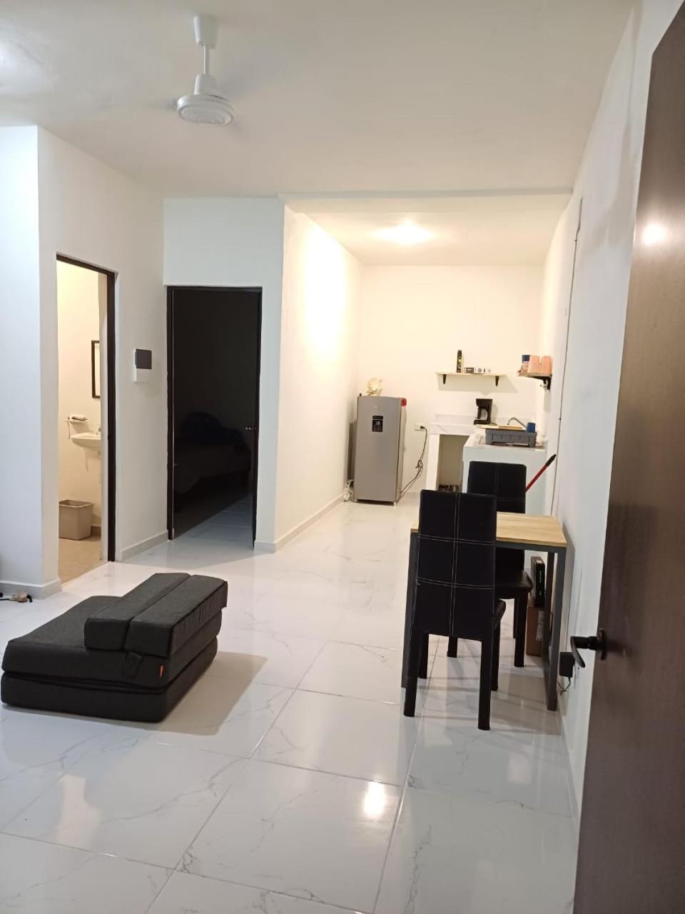 Toro Valenzuela Apartamento