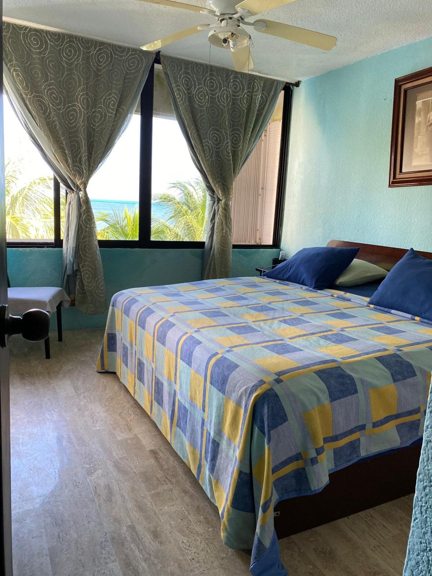 Front Private With Shared Bathroom Apartamento *