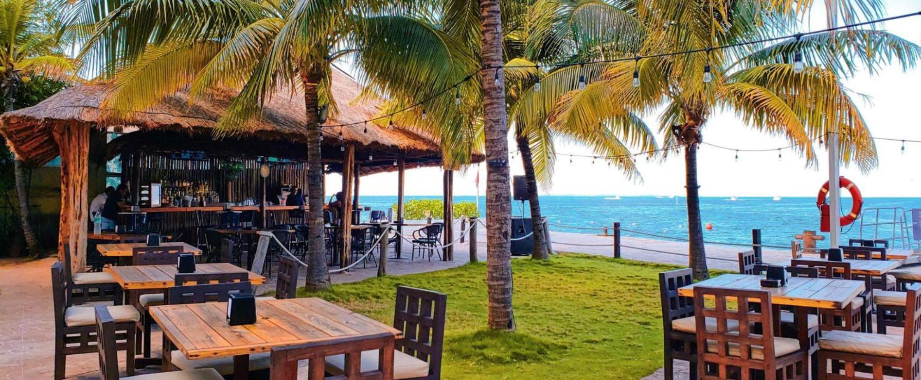 Front Private With Shared Bathroom Apartamento Cancún