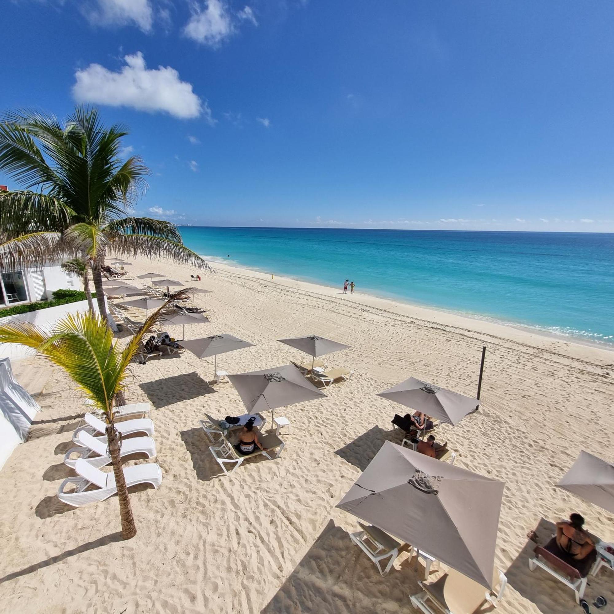 Estudio 4 Sobre Playa, Alberca, Gimnasio, Jacuzzi * Cancún