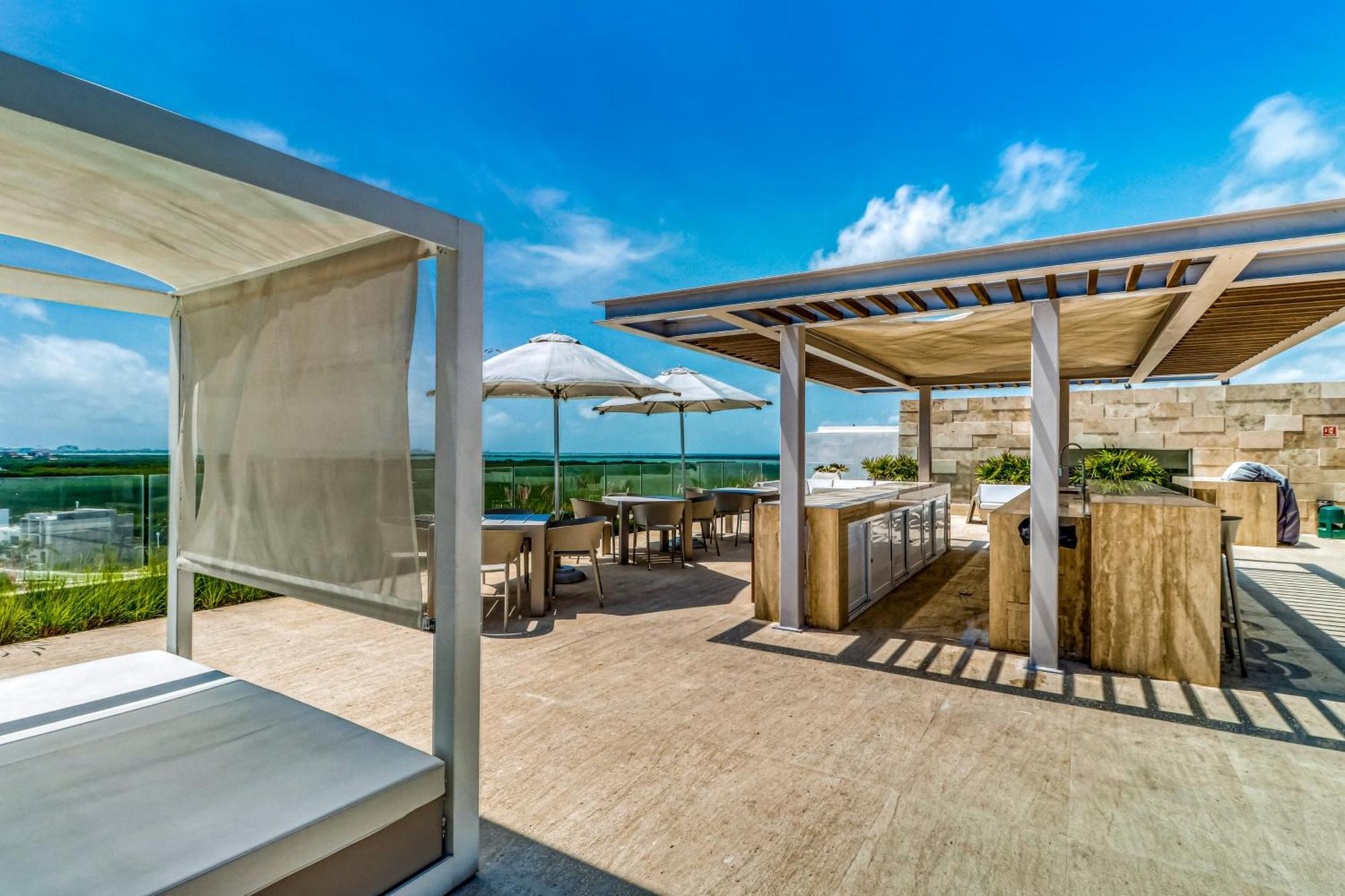 @ Riva Cancun