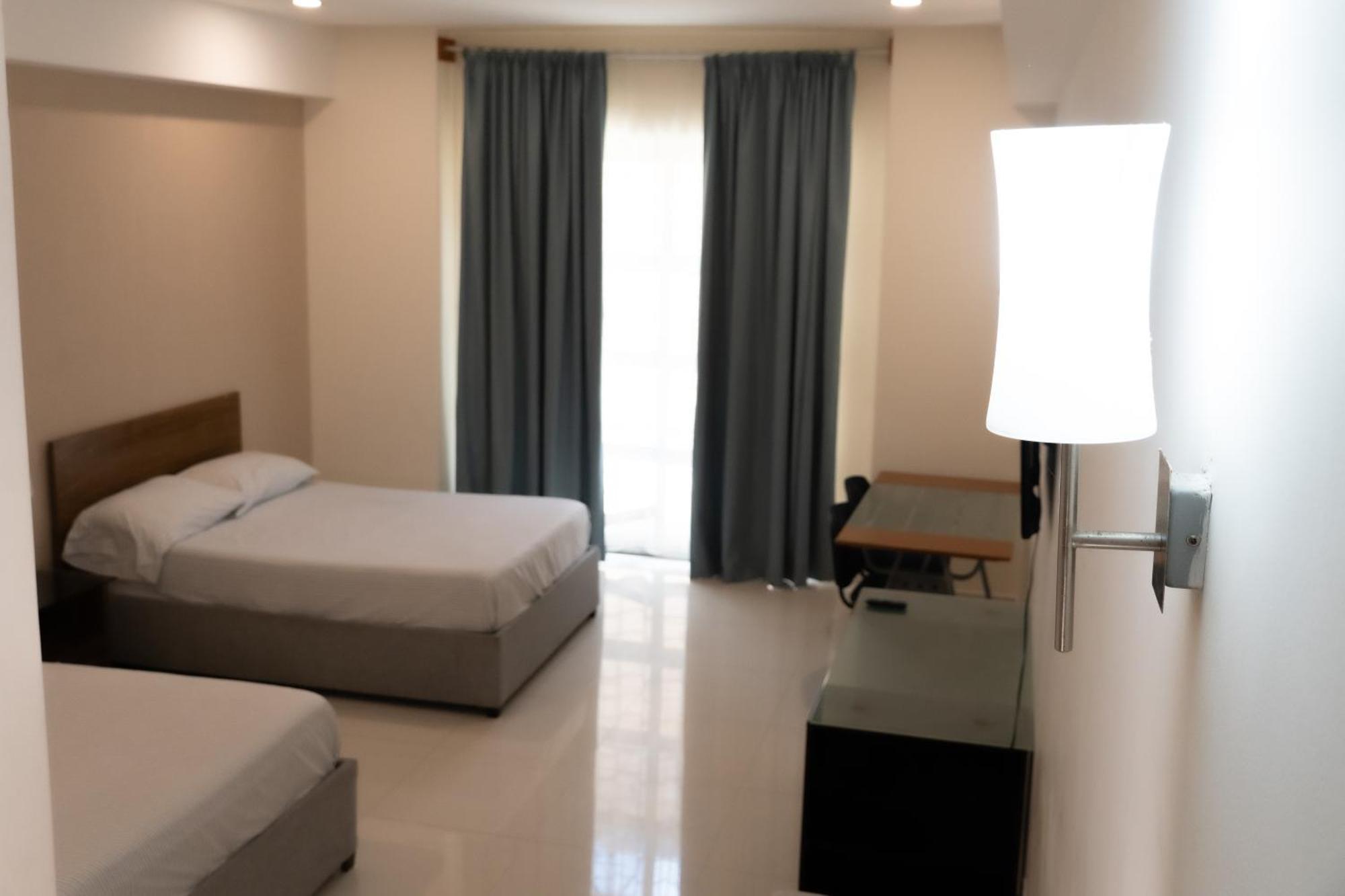 Infinity Triple 103 Apartahotel