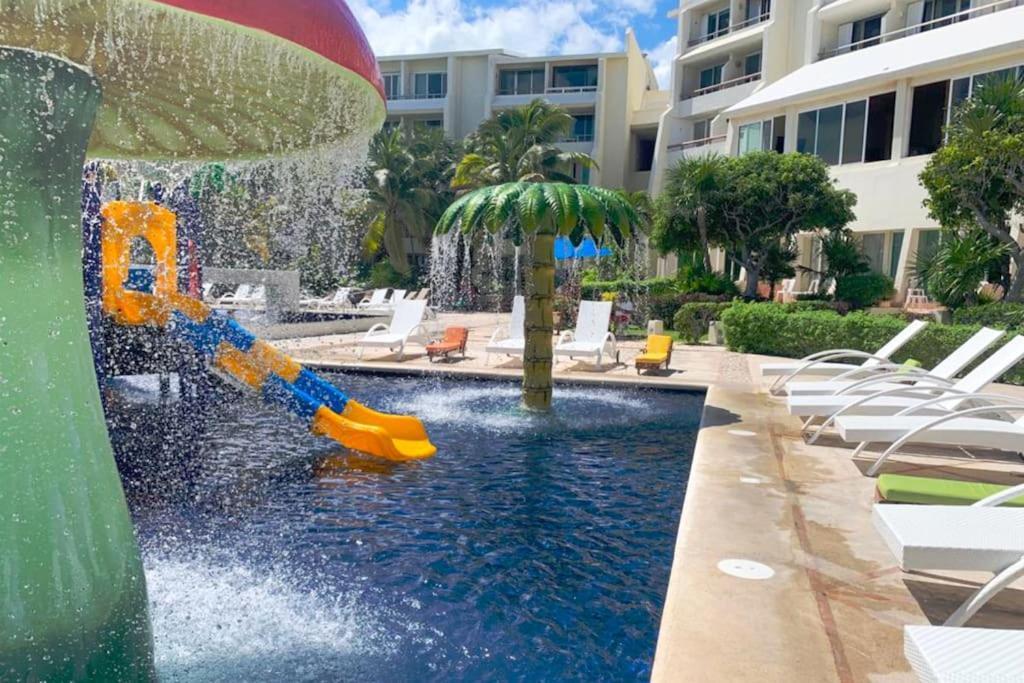 Apartamento - Steps To And Water Fun