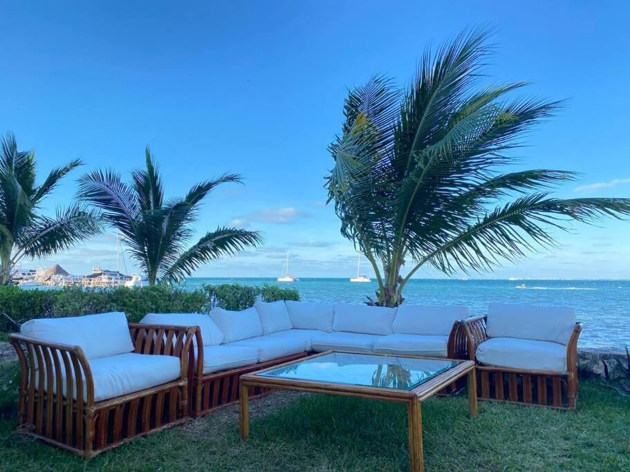 Beachfrontsven Svenjovic At Y Ahoo C Om *