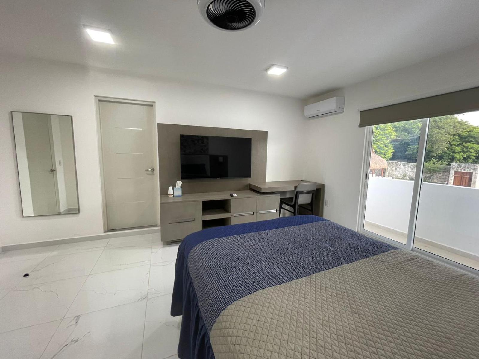 Stone Wall Residences 3* Cancún