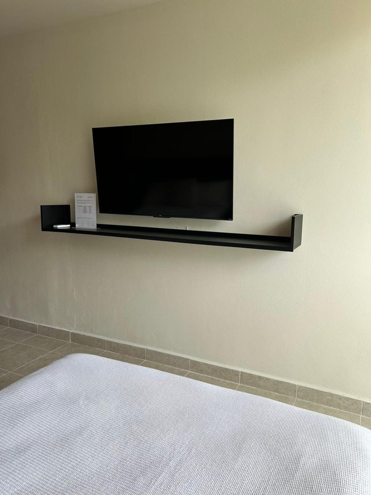 Apartamento New Business Centric Loft With Gym And Pool