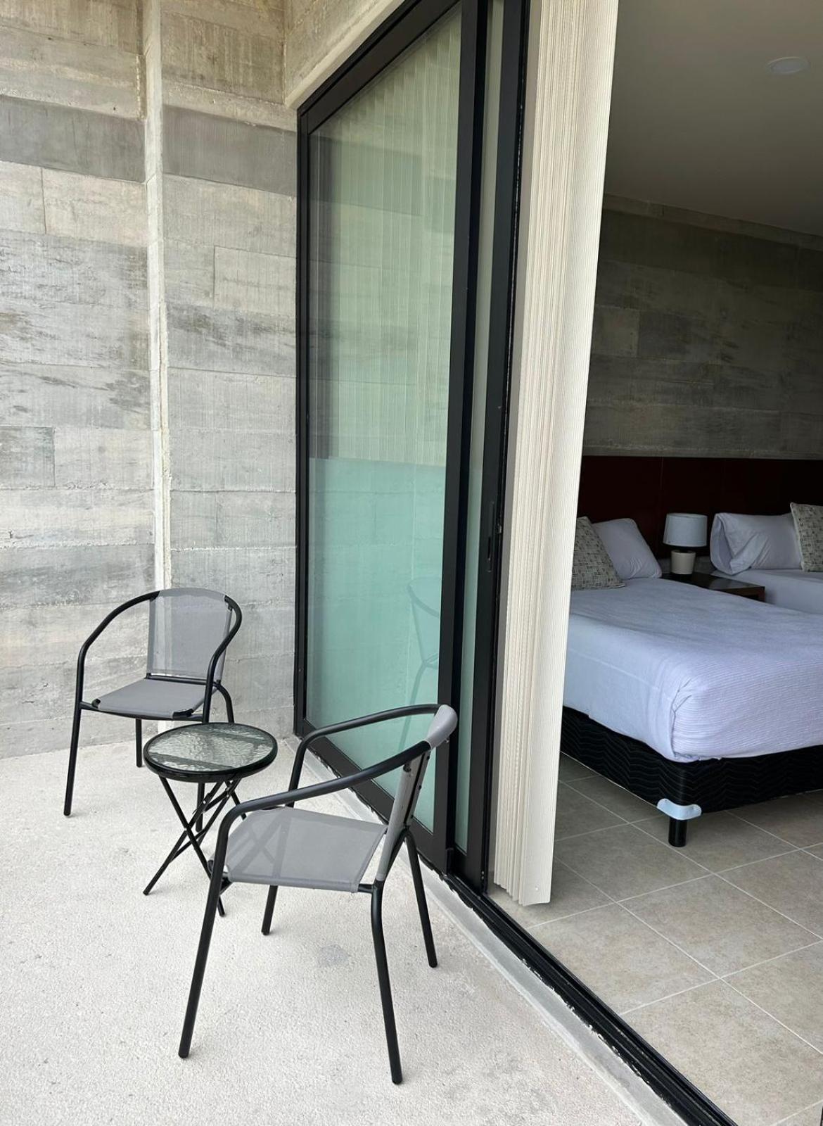 Apartamento New Business Centric Loft With Gym And Pool *