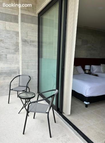 New Business Centric Loft With Gym And Pool * Cancún