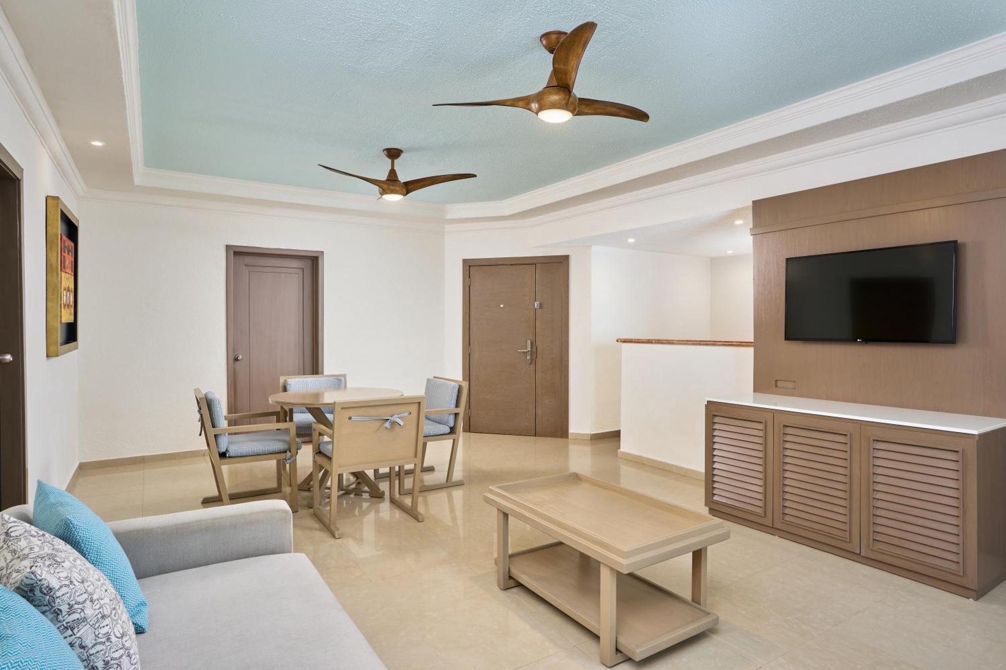 Wyndham Alltra Resort Cancún