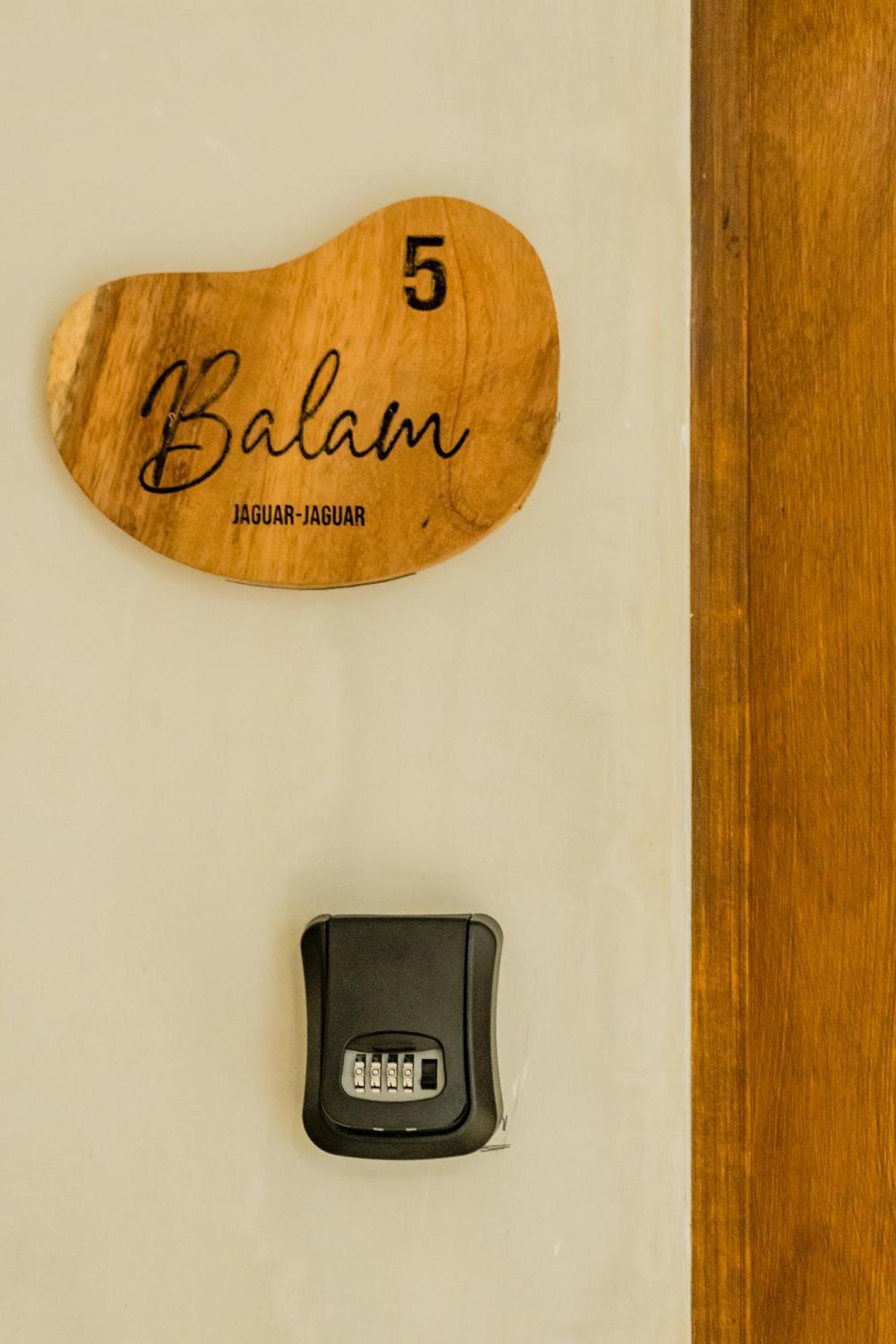 *casa Aluxes- Guesthouse* Apartahotel *