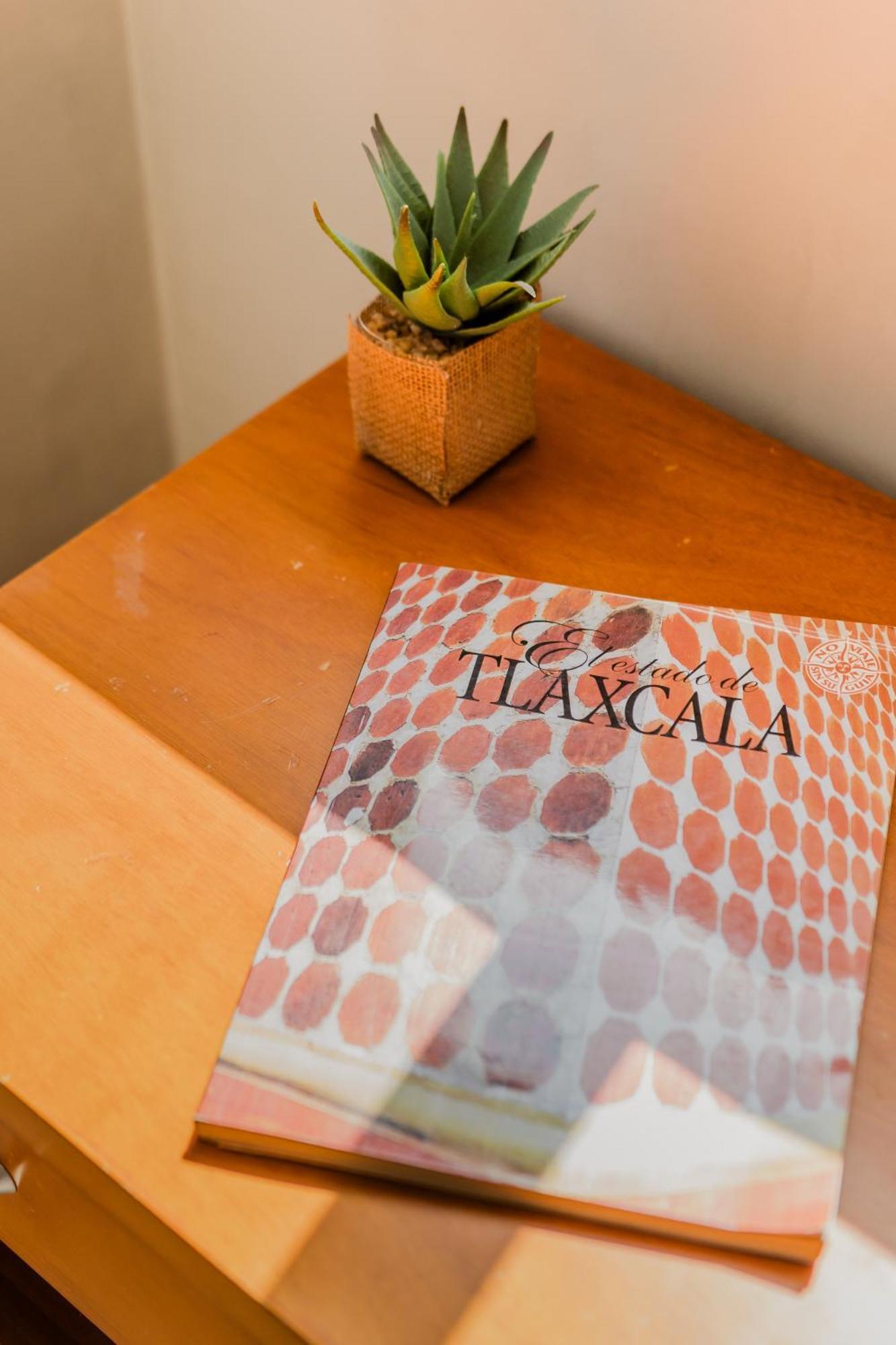 Apartahotel *casa Aluxes- Guesthouse*