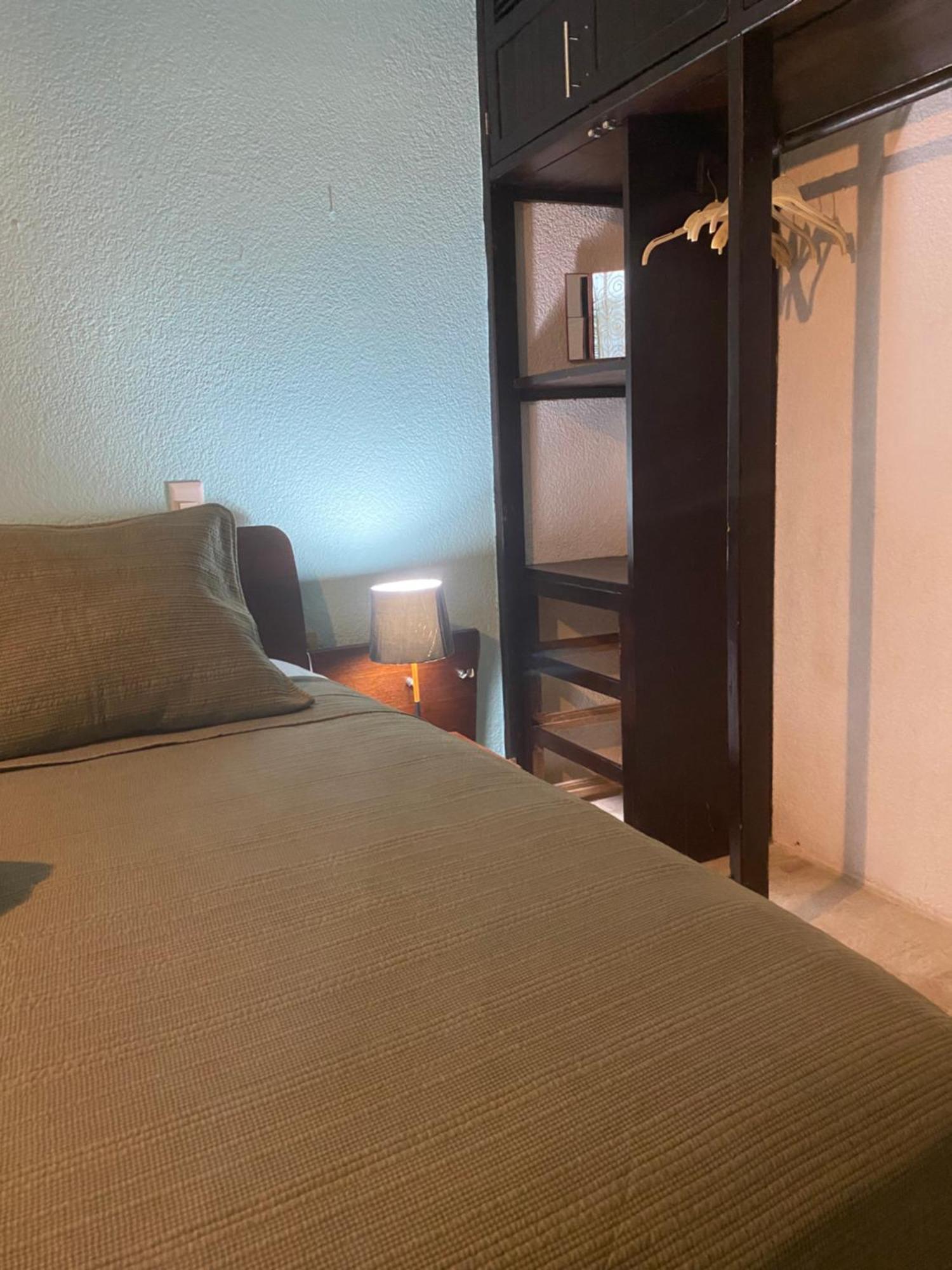 Apartamento Front Private With Shared Bathroom *