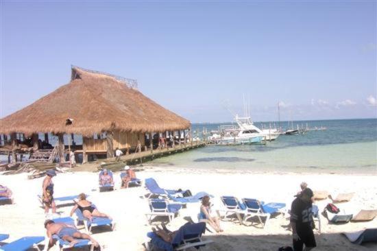 Arena Apartahotel *