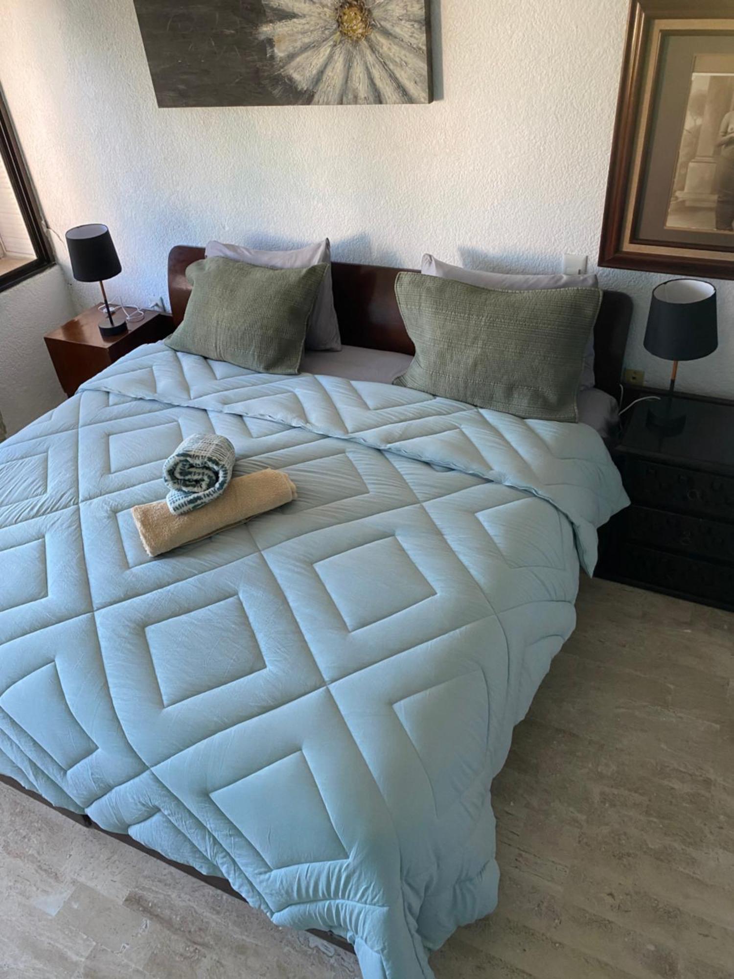 Front Private With Shared Bathroom