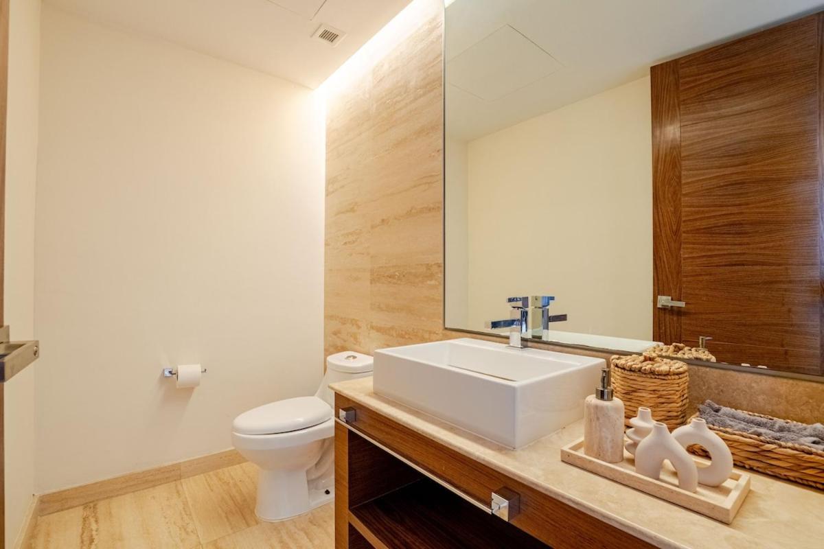 Exclusive Water Front Cancún