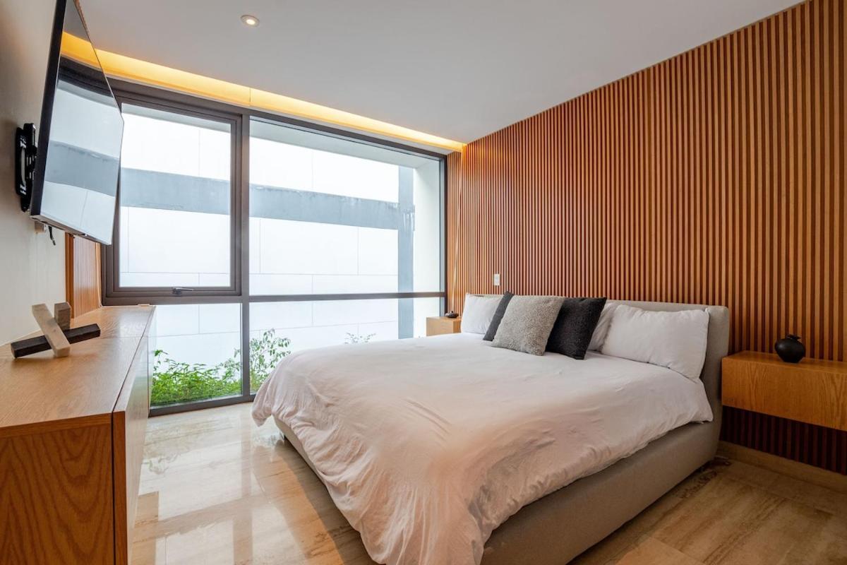Exclusive Water Front Villa *