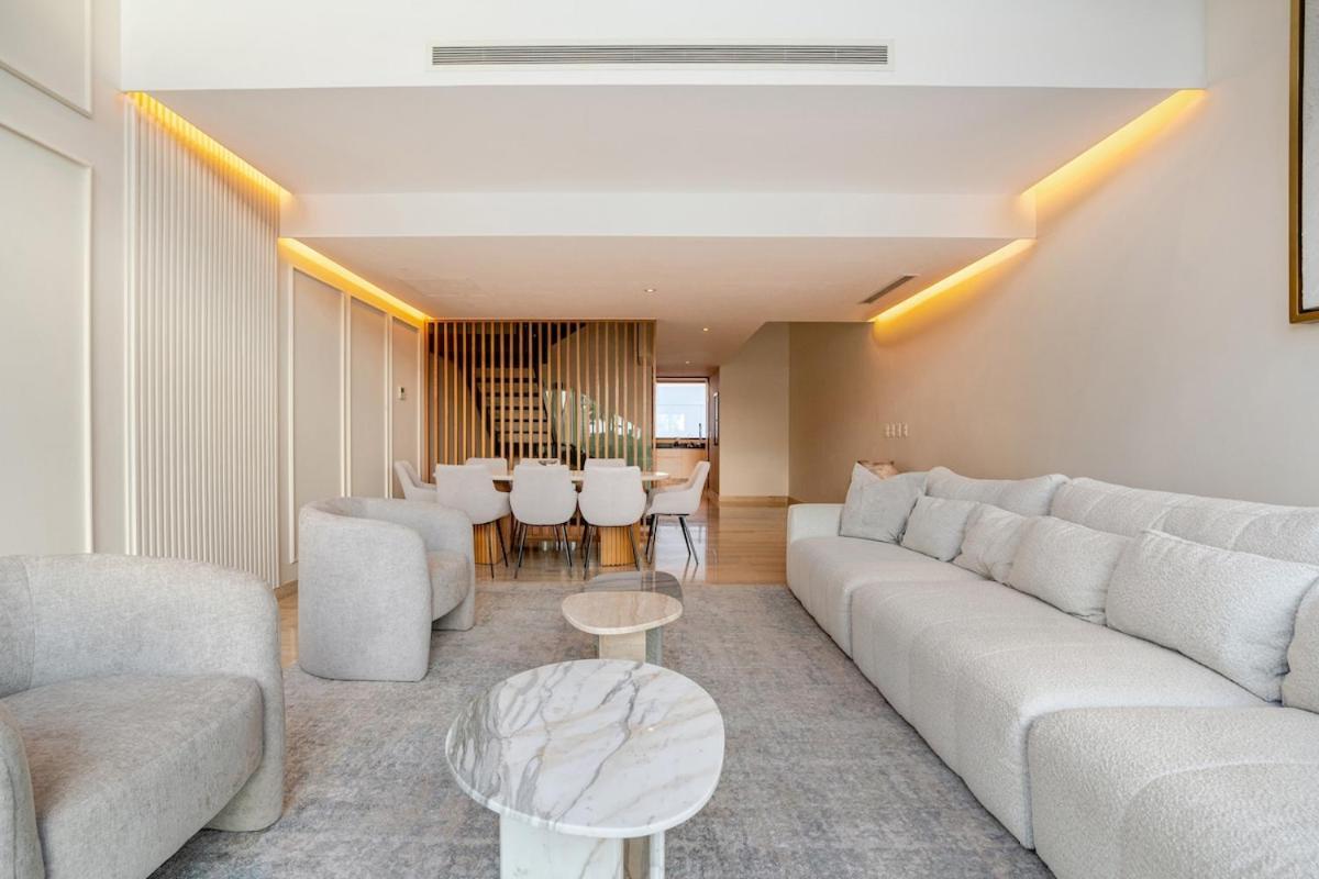 Villa Exclusive Water Front *