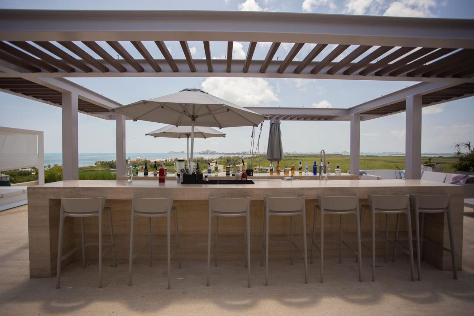 Oceanview 3 Bedroom Condo, Rooftop Pool&jacuzzi, Beach! Apartamento