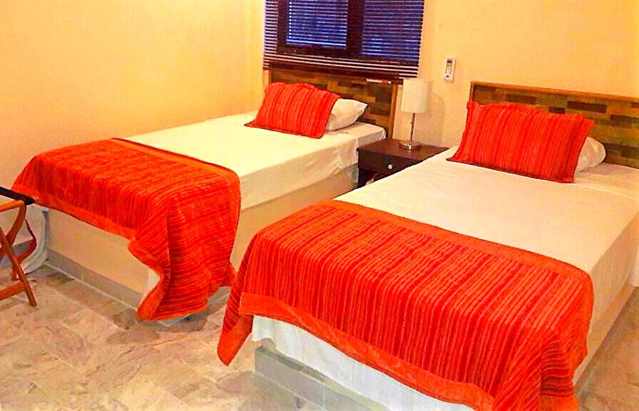 Versalles Hotel