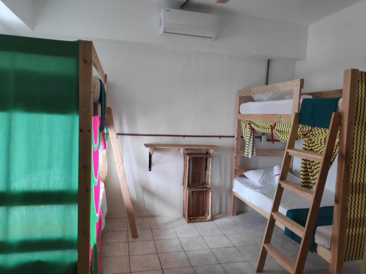 Morenita Linda Hostal Cancún