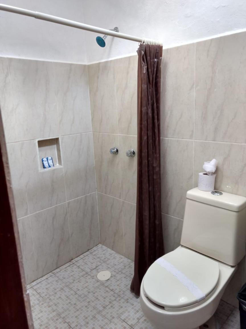 Roomsceibo Inn