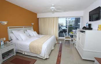Barcelo Costa 4* Cancún