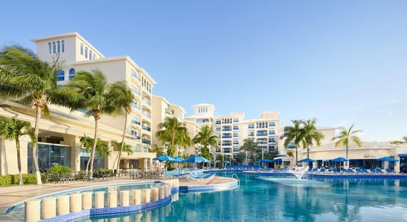 Barcelo Costa Cancún