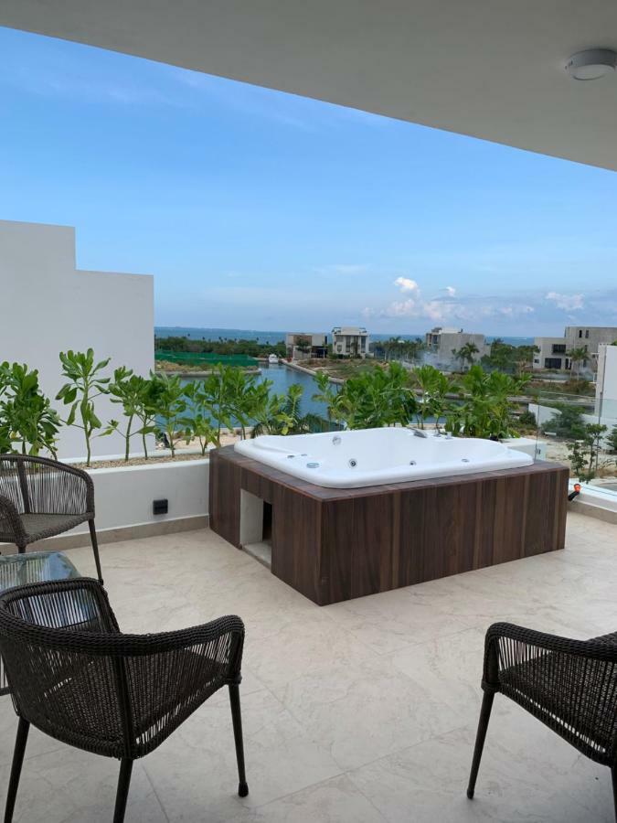 Apartamento 4 Bedroom House- Beach, Private Pool&jacuzzi