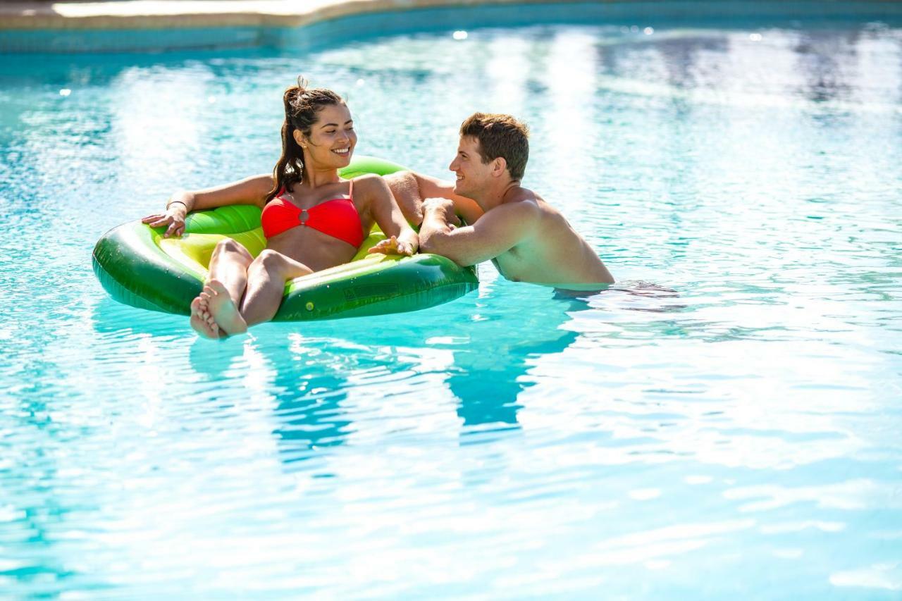 Wyndham Alltra 4* Cancún