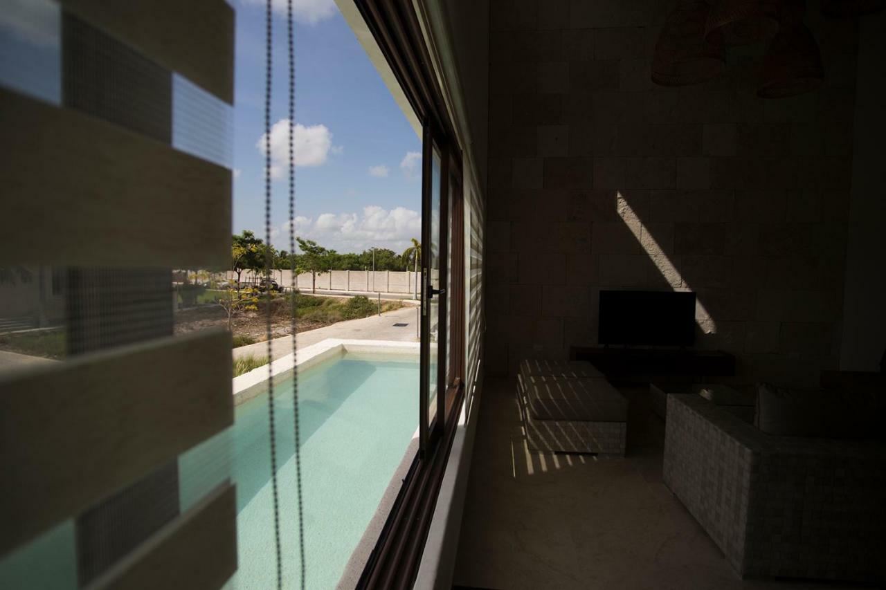 4 Bedroom House- Beach, Private Pool&jacuzzi Cancún