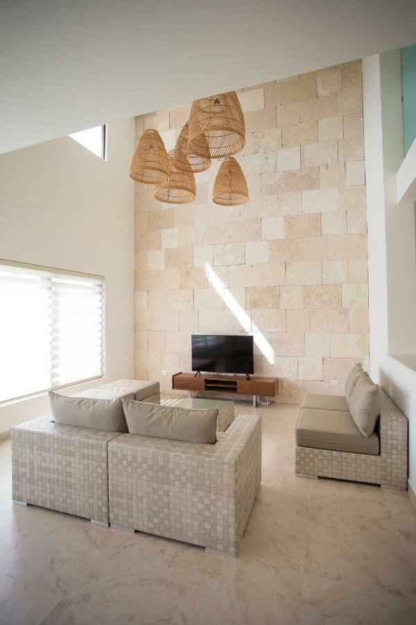 4 Bedroom House- Beach, Private Pool&jacuzzi Apartamento *