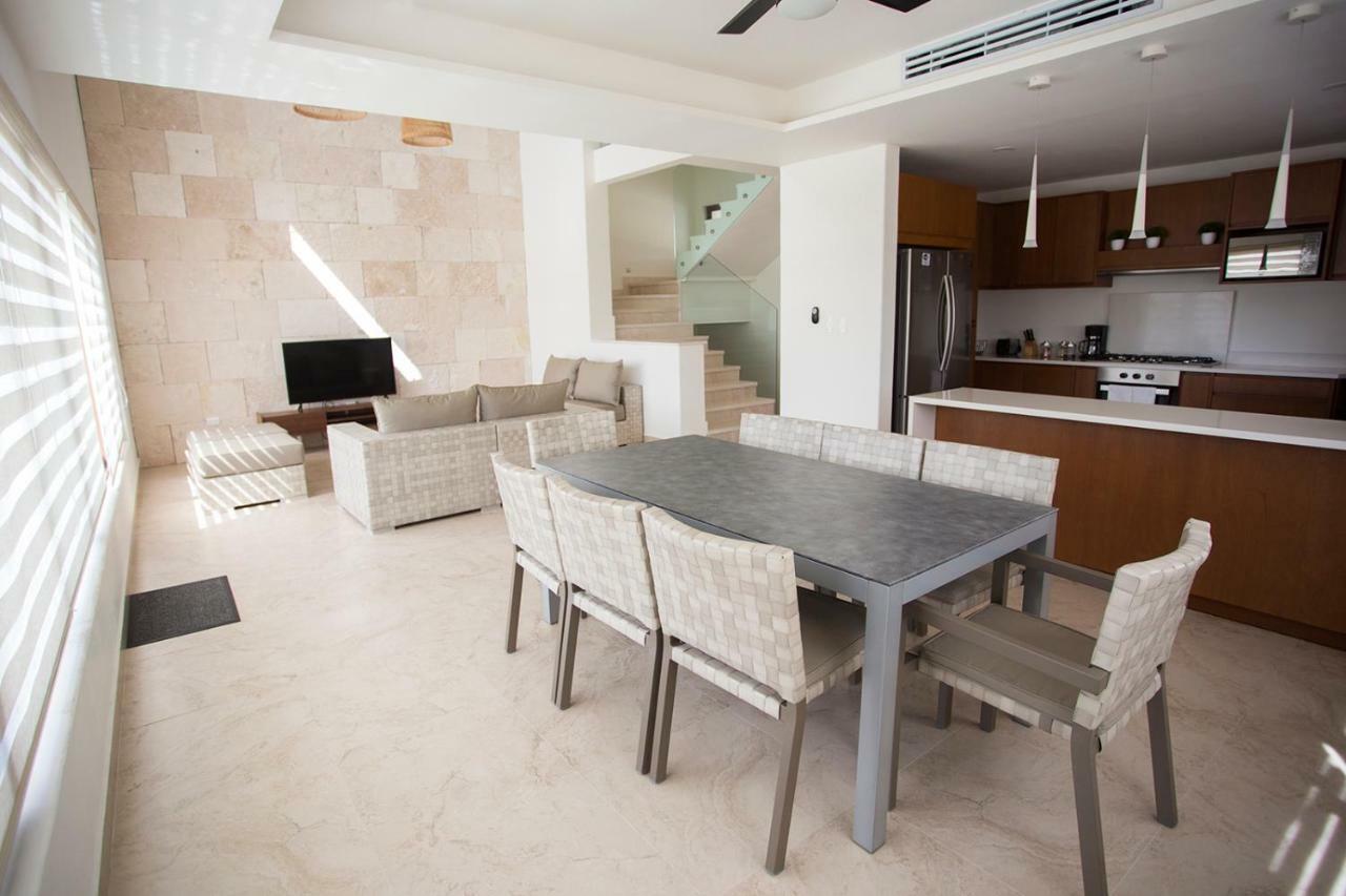 4 Bedroom House- Beach, Private Pool&jacuzzi * Cancún
