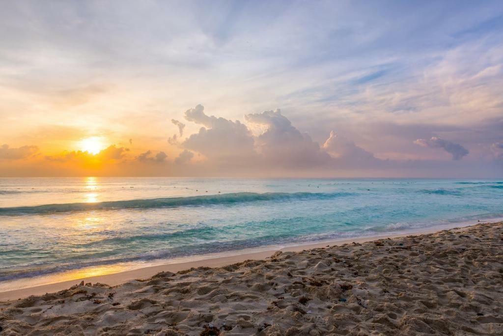 Cocoa Beach - Free Access To The Beach Apartamento Cancún